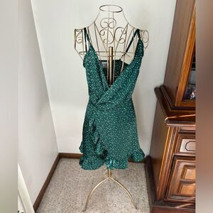 Polly Wrap Mini Dress Polka Dot Ruffle Hem Size 4 Green